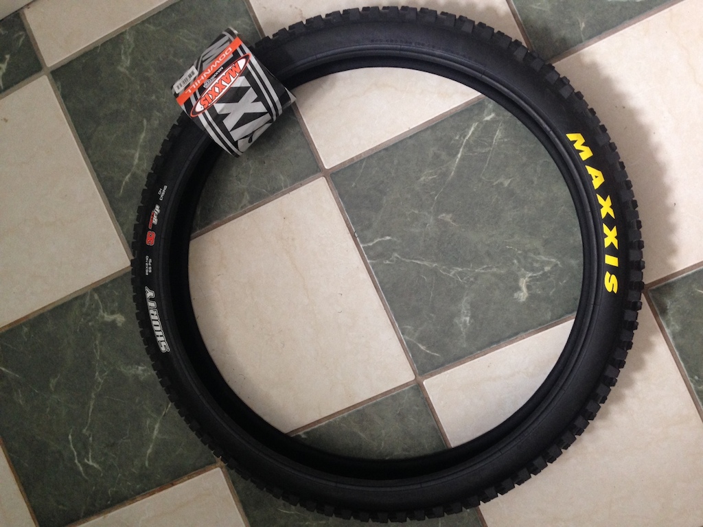 2X Brand new - 26" MAXXIS Shorty 2.4