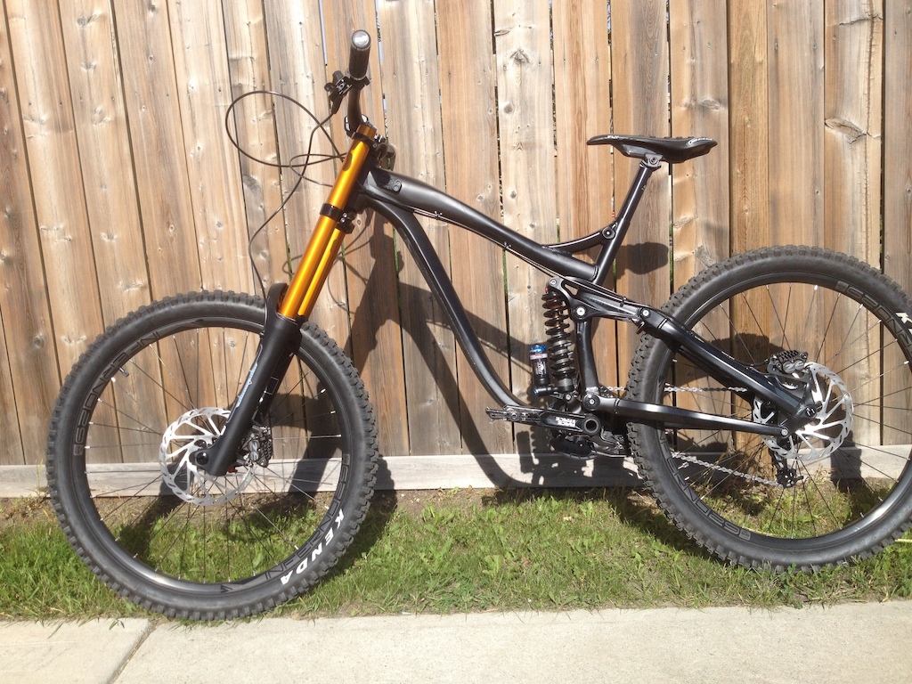 2014 Norco Aurum 6.3 with 2013 Push'd Fox DHX RC4 and Shimano Zee brakes.