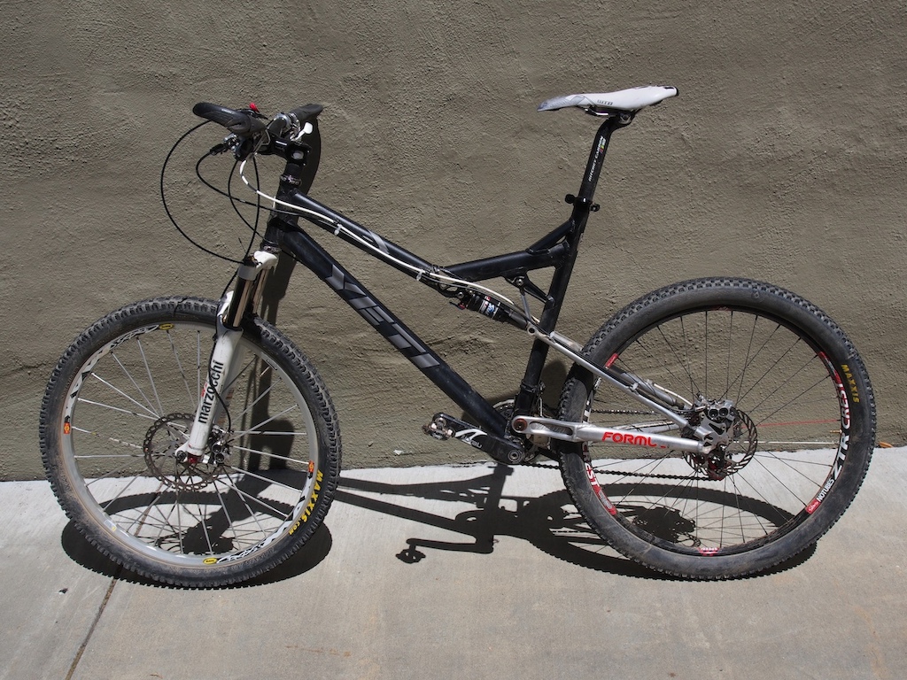 2008 Yeti AS-R Large; fully loaded