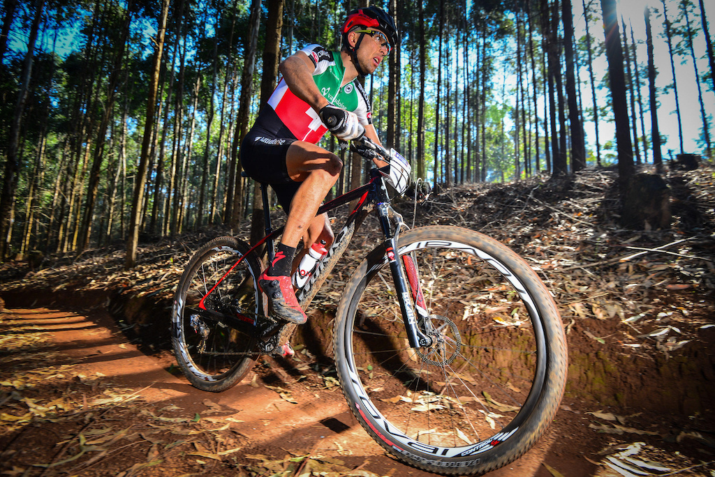 Former UCI MTB Marathon World Champion Christoph Sauser ended in third place at the 2014 UCI MTB Marathon World Championships after a mechanical stunted his title charge held at the Cascades MTB Park on Sunday.