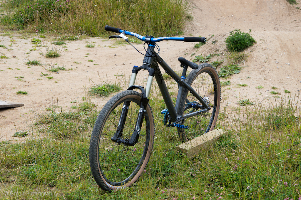 My new build Dartmoor 26 Player 2014, Metallic Grey Chameleon