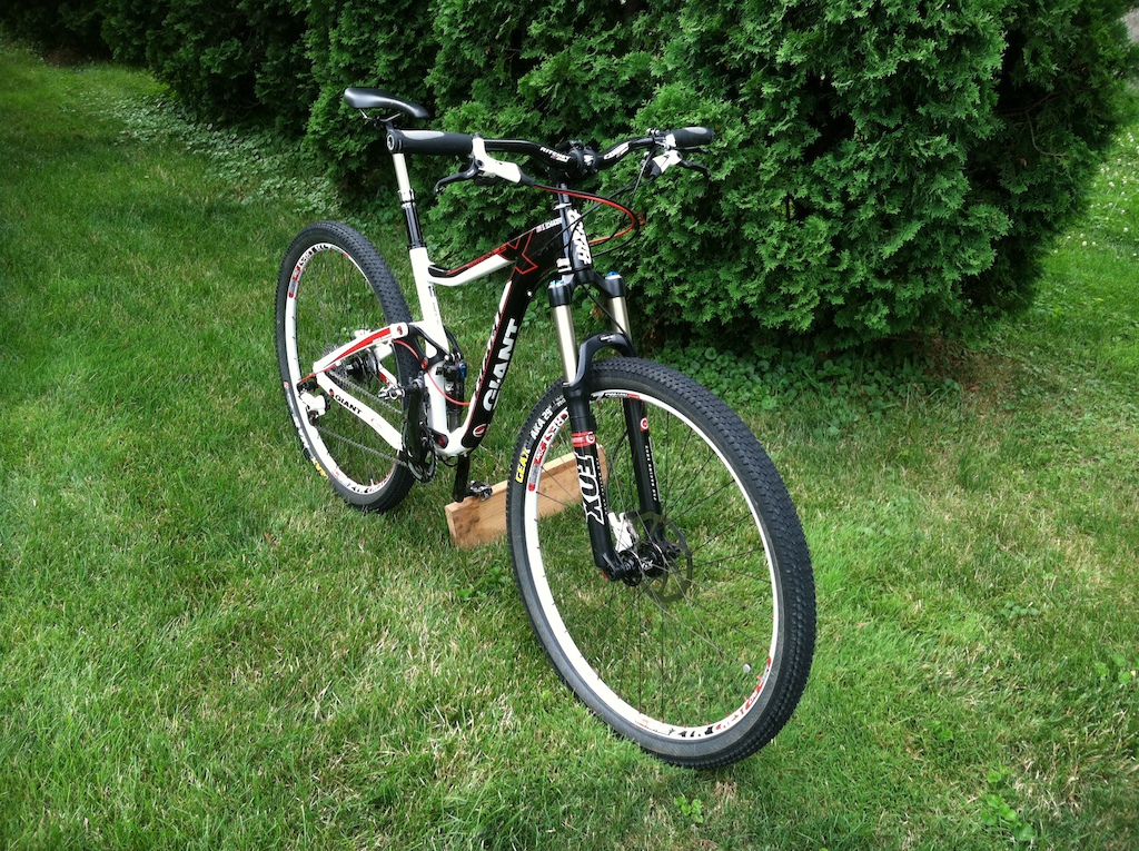 2013 Giant Trance X 29er 1 with upgrades