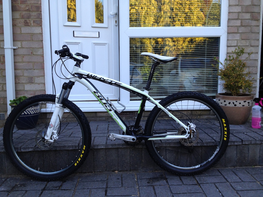 2011 Whyte 805 (Good Condition) XC/Trail Bike 16