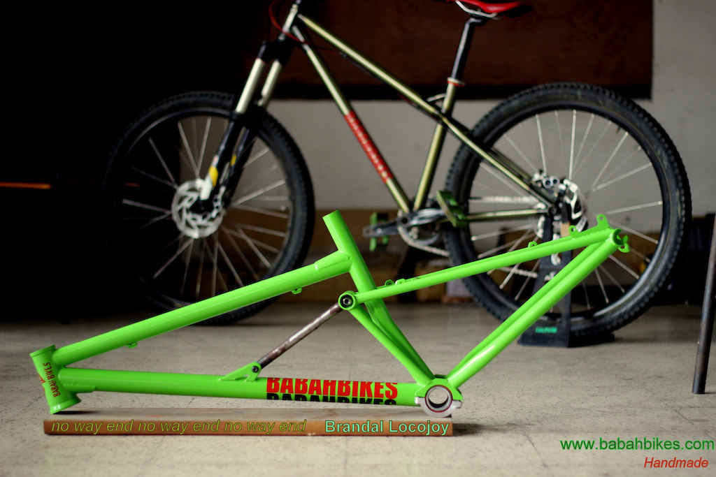 Brandal locojoy
w/100mm travel frame
Slopestyle 
open order request size and paint