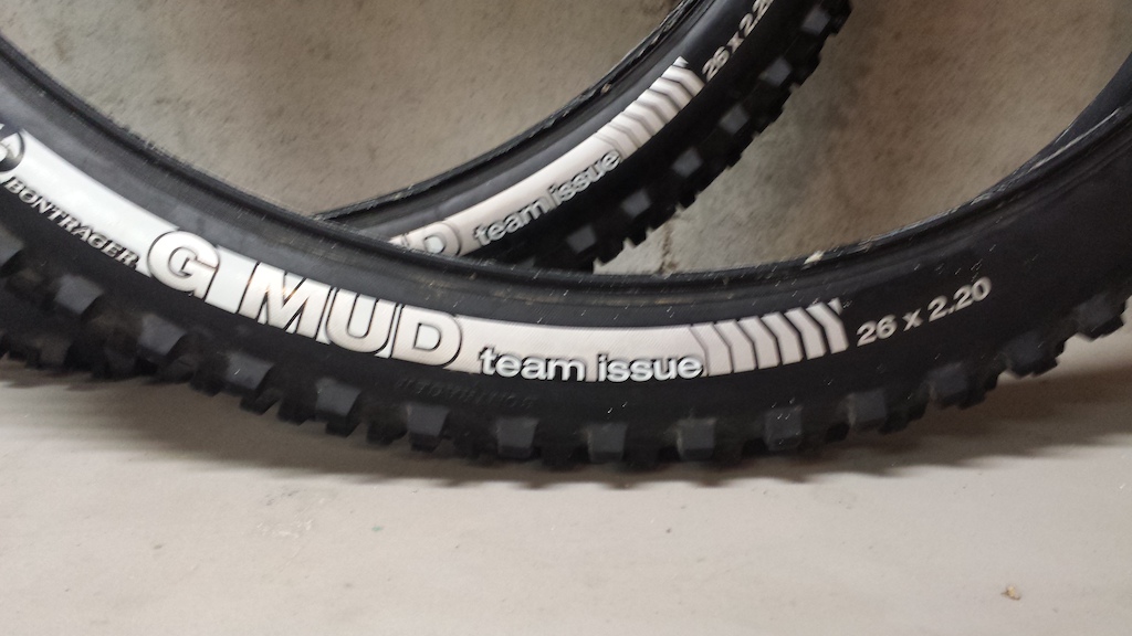 2014 Bontrager G-Mud wire bead DH mud tires NEW 1050 grams