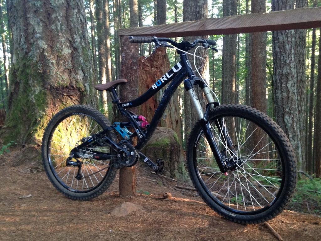 2009 Norco empire 5.  Completely built 34.6 lbs.