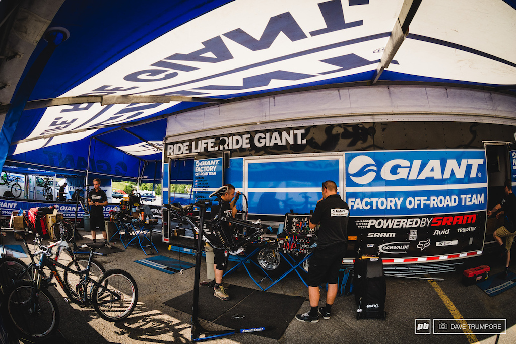 Giant is one of the few teams that has a full size support rig here in North America.
