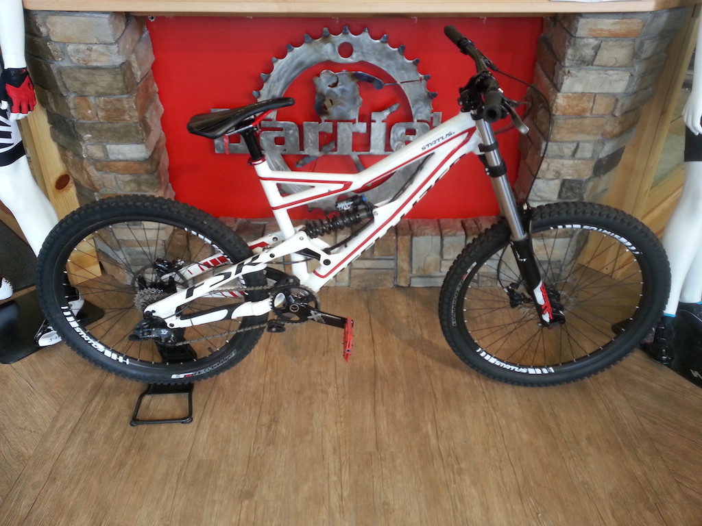 2012 Specialized Status II Large