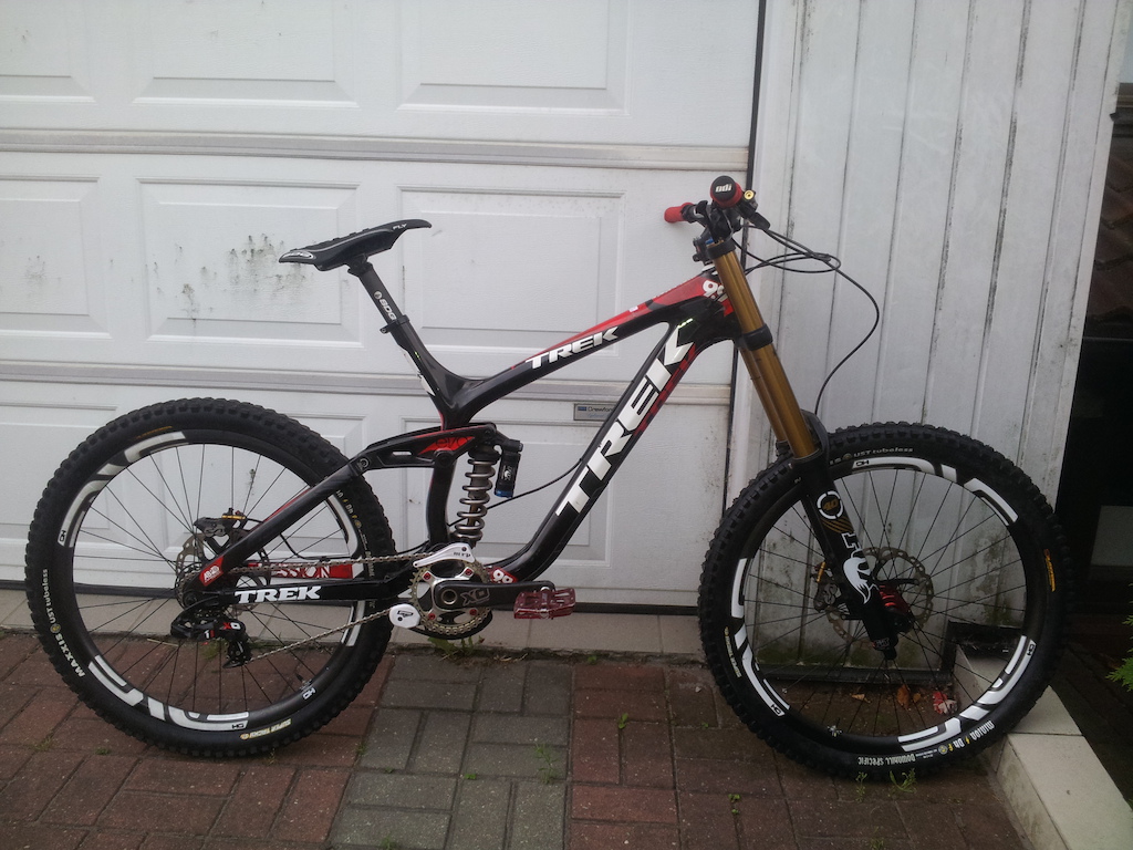 Just waiting for black chain guide and bike will be ready.