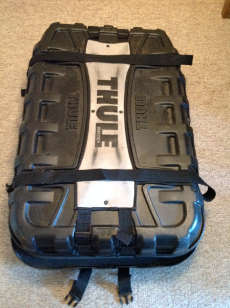 2012 THULE HARD CASE