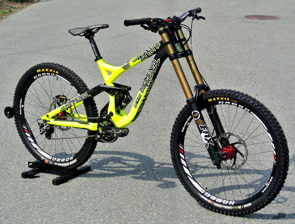 2015 Commencal Supreme DH World Cup Med