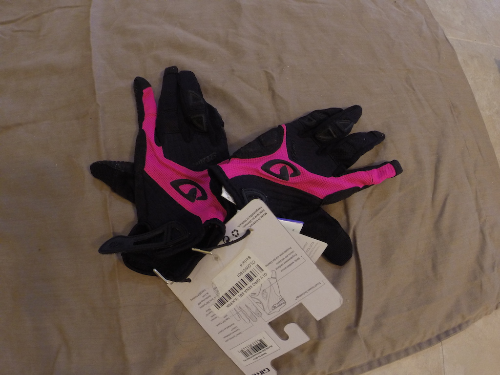 2014 Giro women's gloves *Small* - Brand New