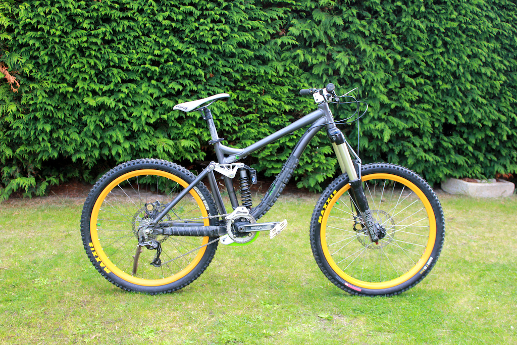 at buysell in Tunbridge Wells, United Kingdom photo by DaveBentley