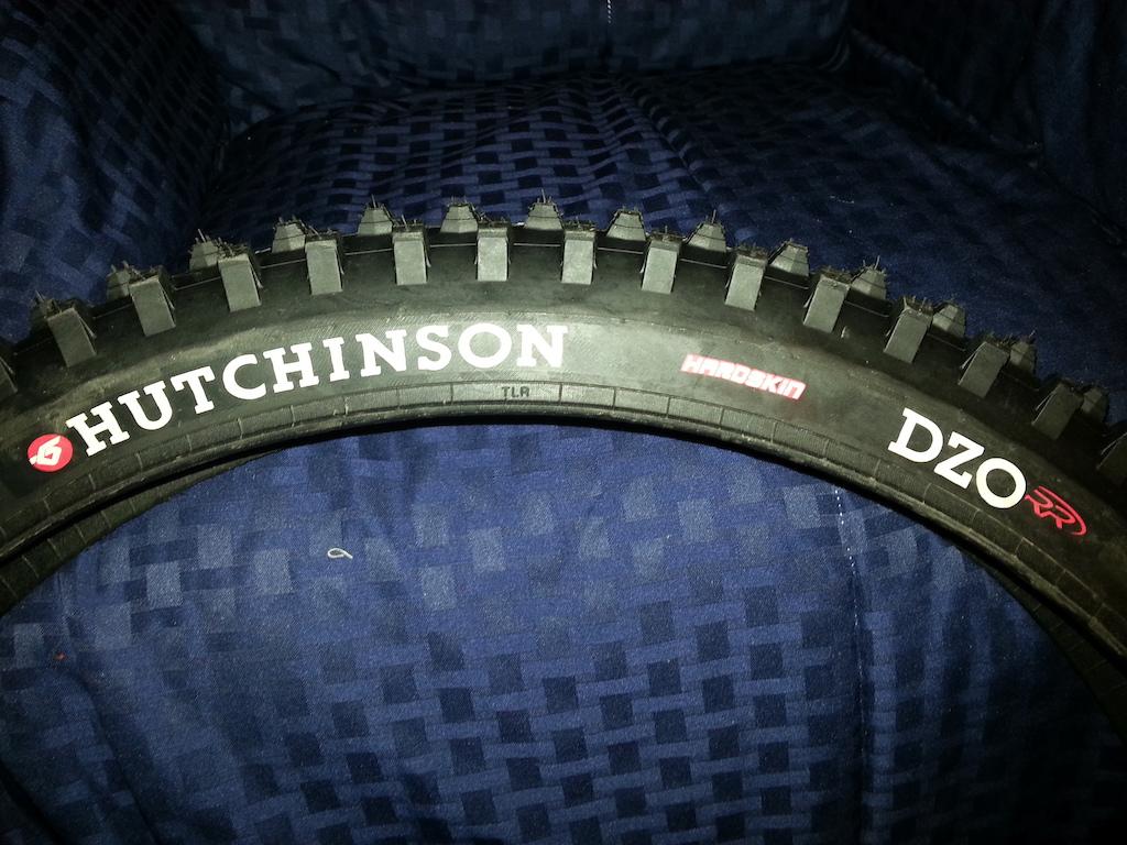 2014 Hutchinson DZO TLR 26 x 2.6