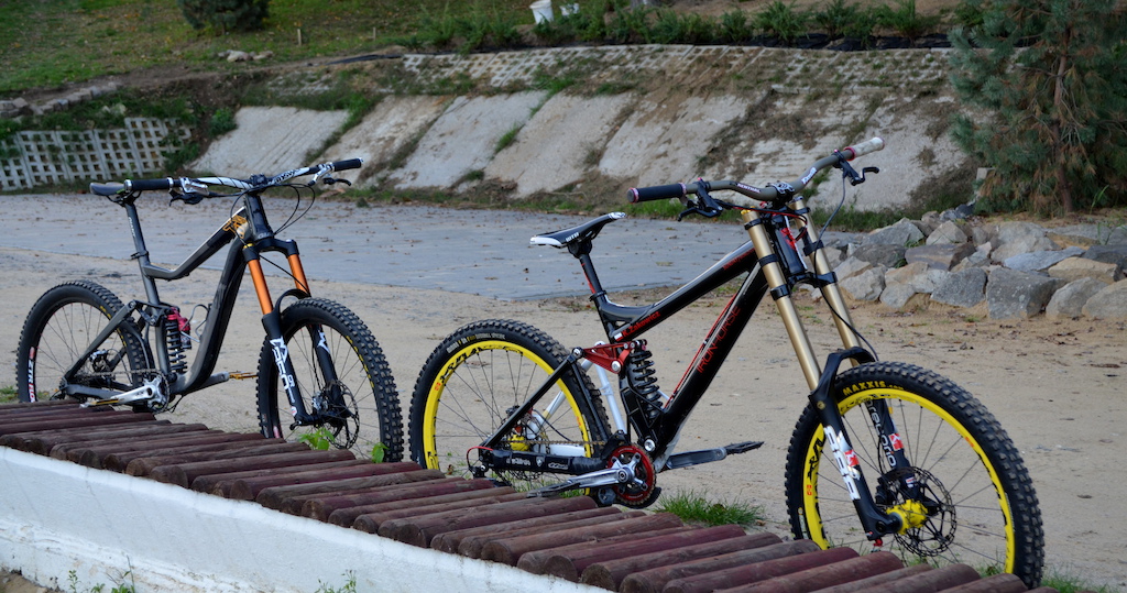 Giant Reign X Marzocchi 350 CR Roco Shimano XT SRAM X9 HCC Narrow Wide KMC Race Face Ibis Stan's ZTR Flow Answer ProTaper DH Maxxis Minion