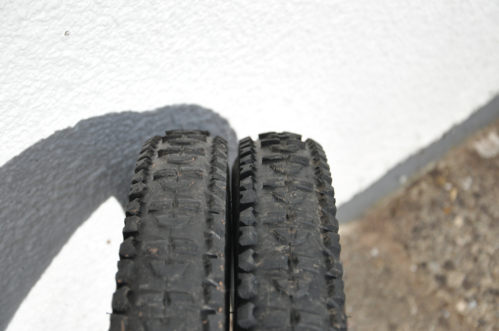 0 Maxxis High Roller Tyres - ST 42a &amp; 60a 2.5