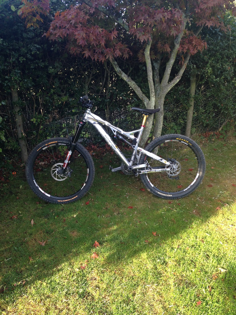 2009 Intense Tracer VP Custom Finish/Decals