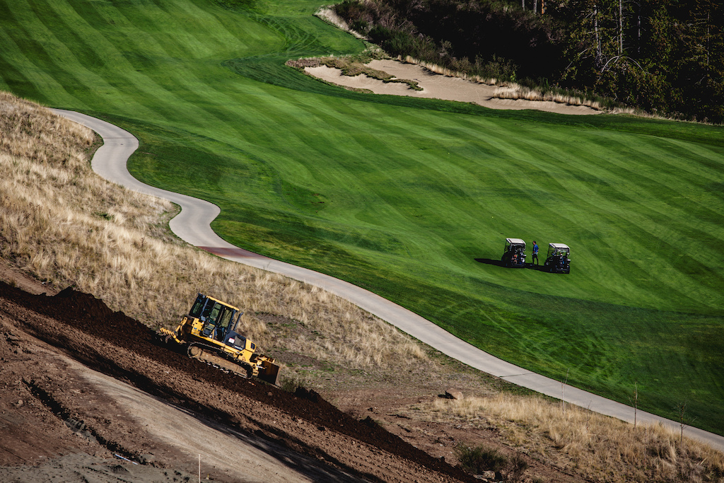 Jumpship 2014 is in a strange new place. Bikes and Golf come together at the Bear Mountain resort.