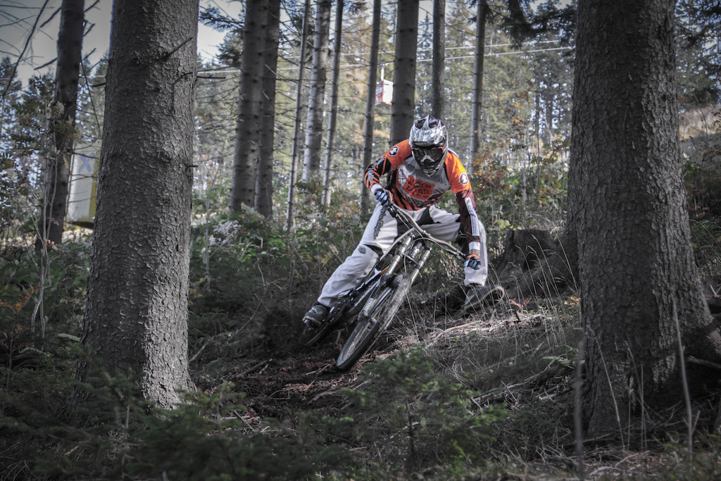 dat loam tho