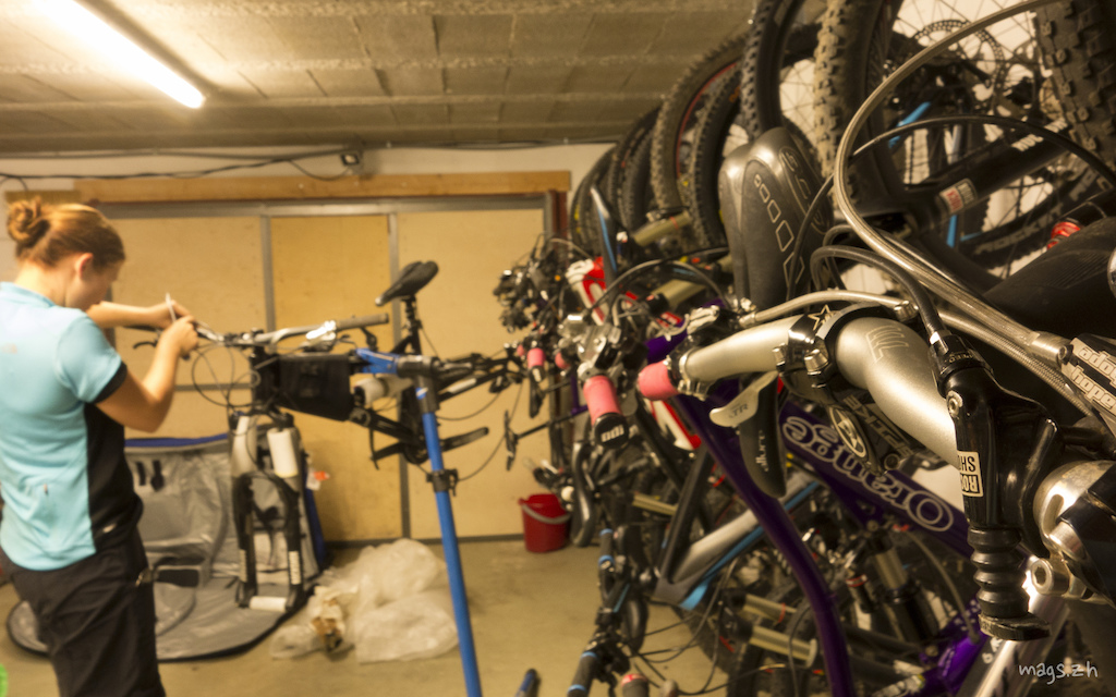 Everyone assembled their bikes on the Saturday evening. Bike Verbier has a fully kitted-out bike workshop and lots of space to store our precious machines.