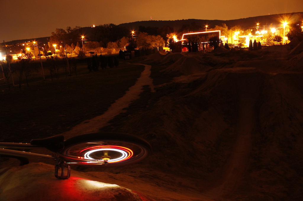 Ride the lighting. Photo by Daniel Kotócz