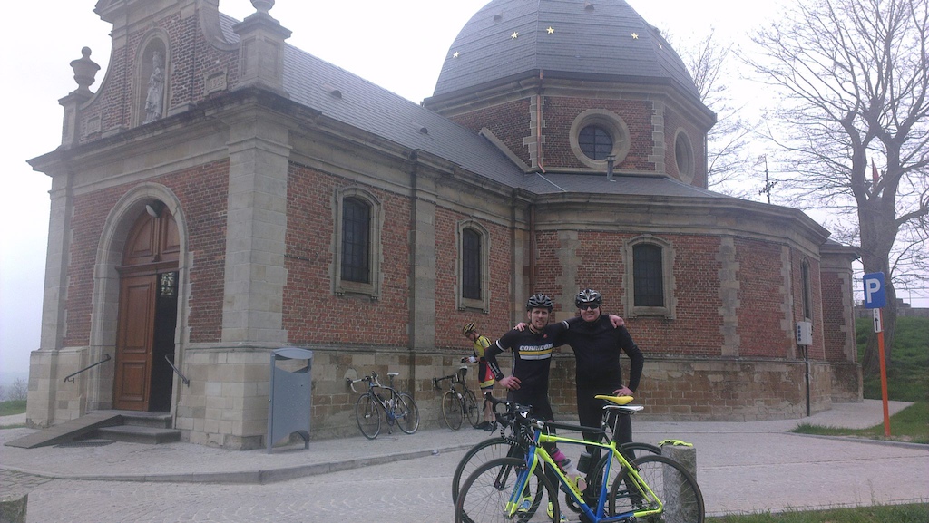 Team rider and mechanic Dan riding his cross bike in Flanders.