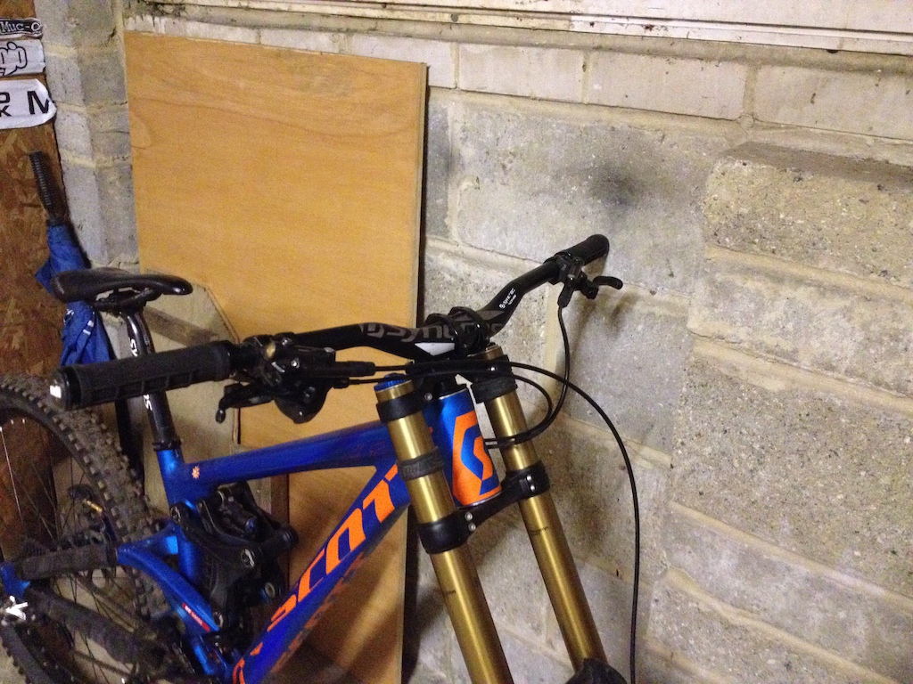 2014 scott gambler team downhill bike fox 40, shimano saint
