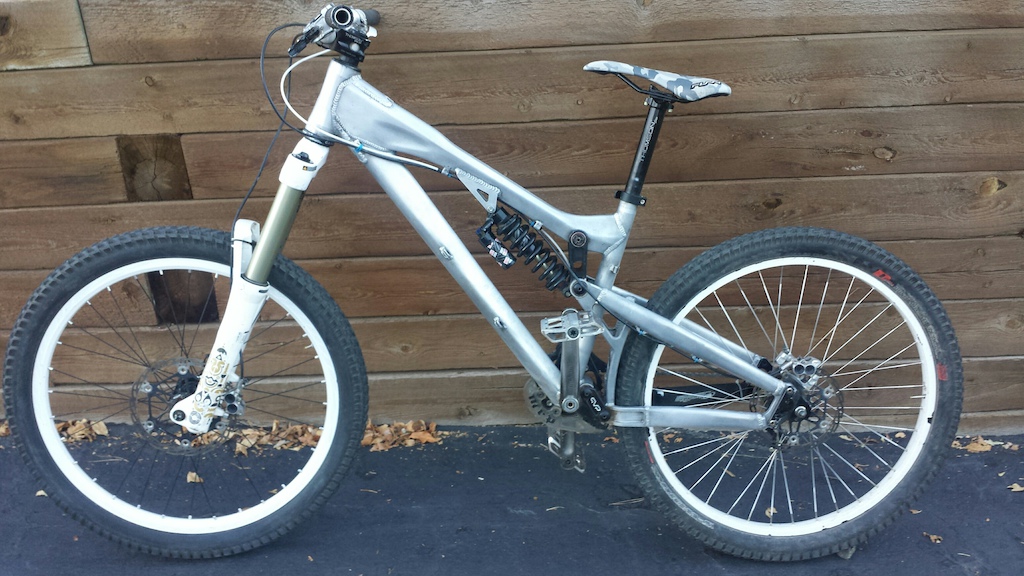 2009 Intense Slopestyle - Excellent Condition!