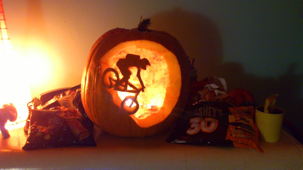 Pumpkin carving, chocolate and Nightmare Before Christmas is a great Halloween in my book.