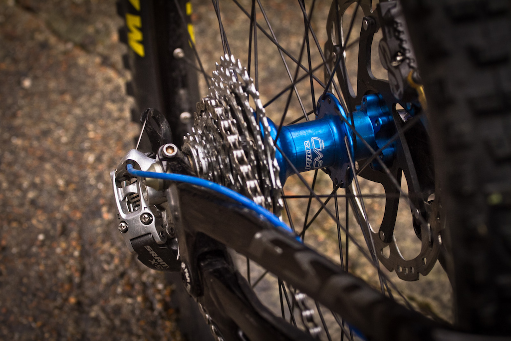 2014 Specialized Demo - Carbon S Works with Ohlins