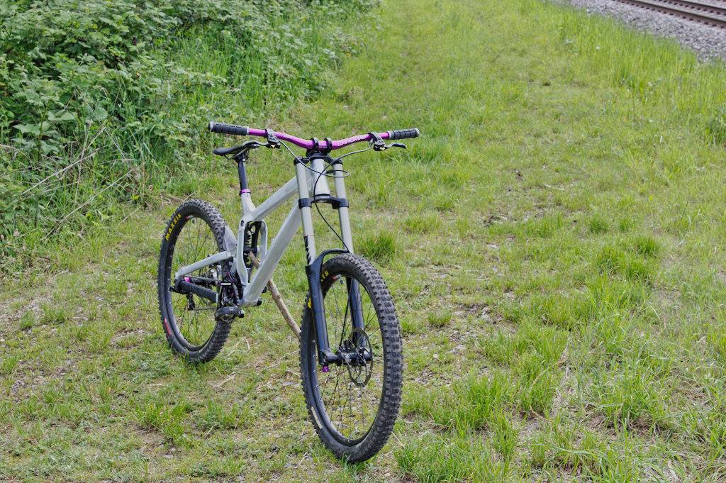2015 German Downhill Bike Propain Rage