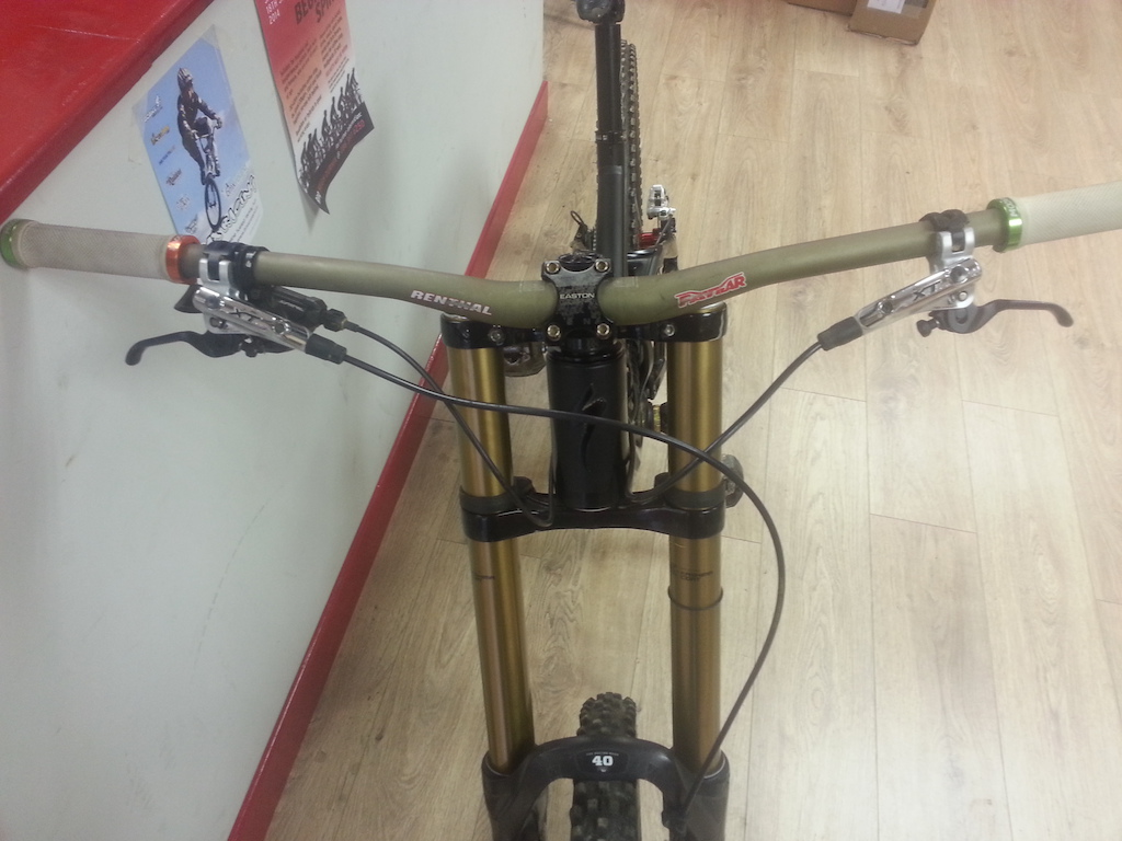 2013 Specialized DEMO 8, Custom Build