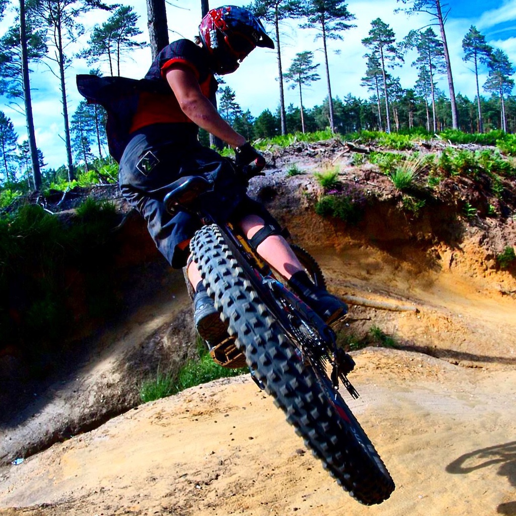 So happy getting Freegrounds shot of the day with this beast! Took myself and GN Photography long enough to get something worthwhile like this!

Credit goes to George, shooting for GN Photography.