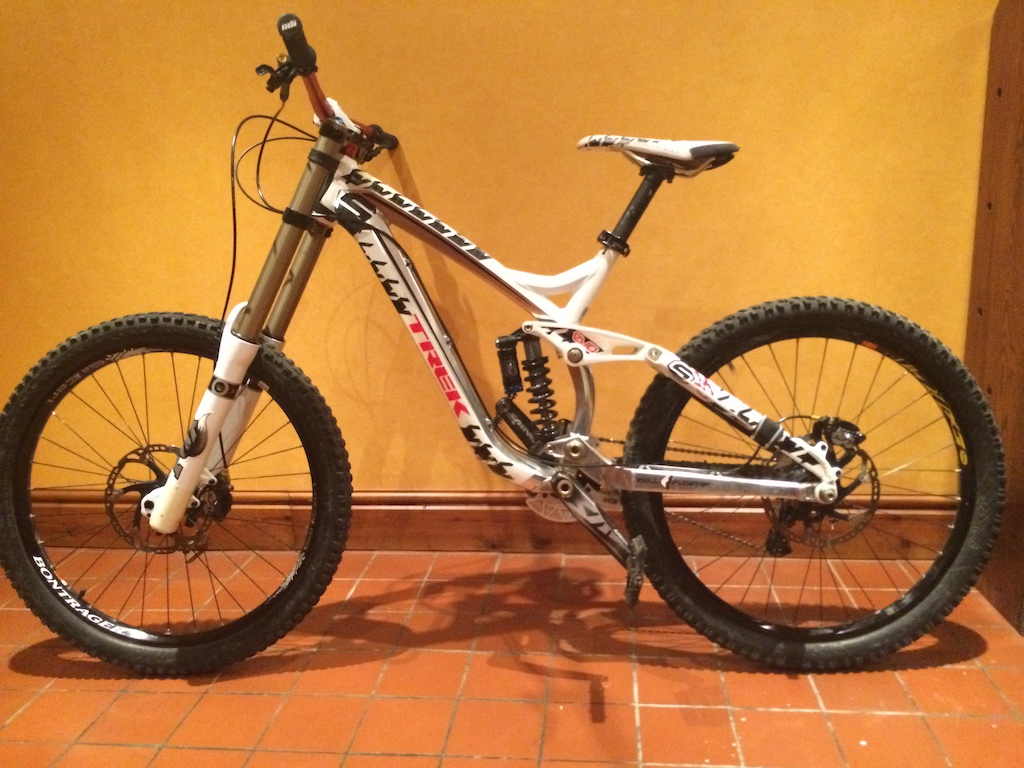 2010 Trek Session 88 - Medium