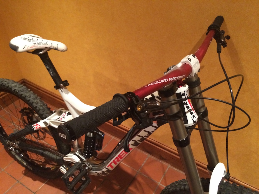 2010 Trek Session 88 - Medium