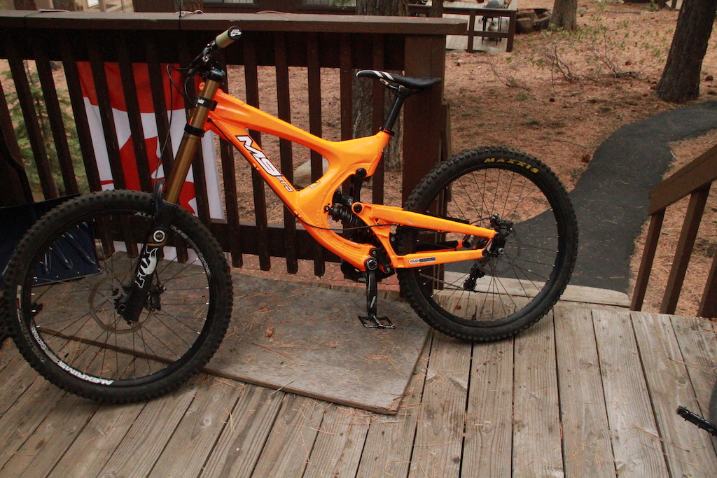 2013 Intense M9