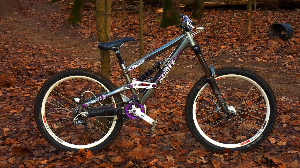 scott voltage fr 10 2010