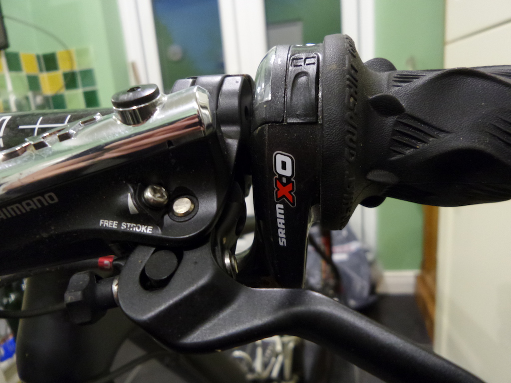2013 Custom built 10kg Carbon fibre 29er, large, sram xo, red det