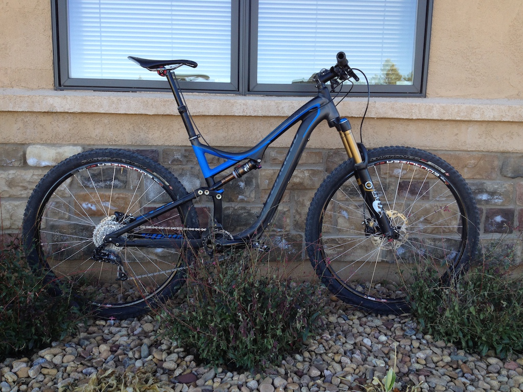 The 2012 Specialized Stumpjumper FSR EVO 29 before any upgrades.