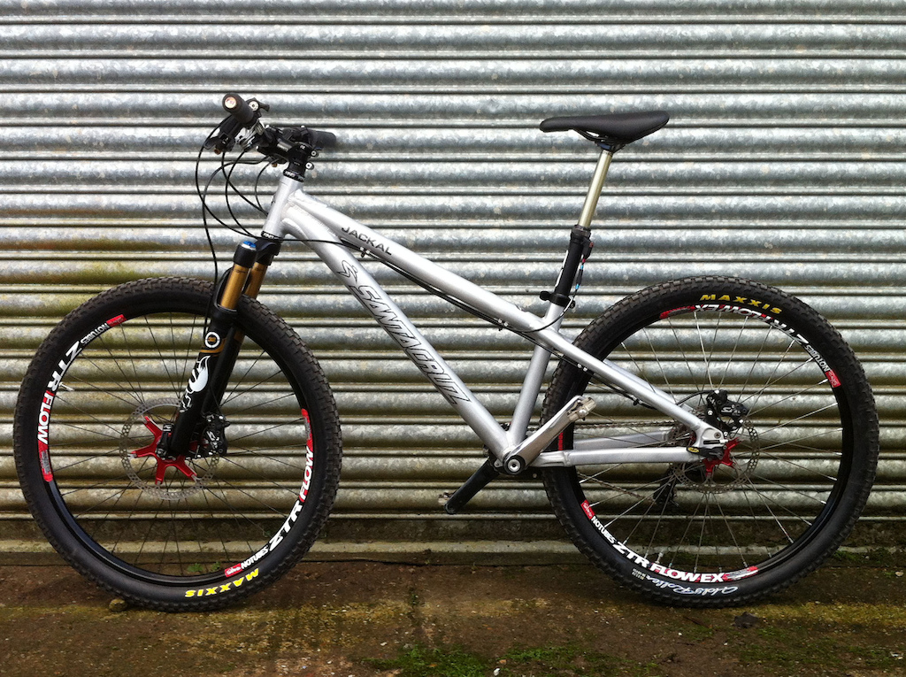 SEAT POST- KS LEV 150mm
SEAT- Octane1
HEADSET- Chris King