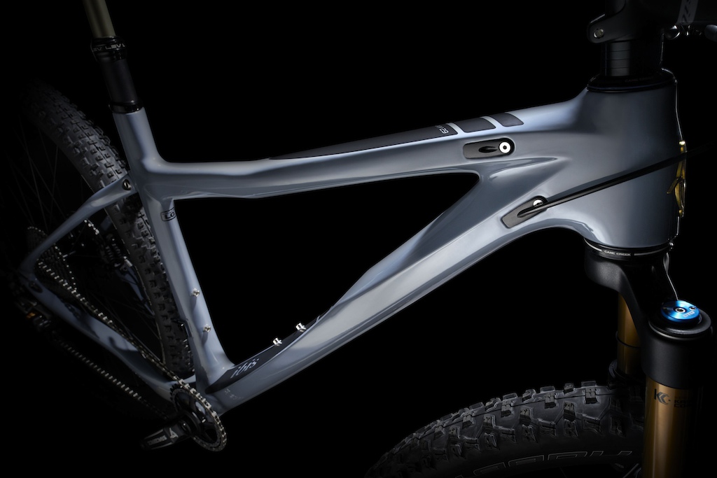 At Ibis we try to make bikes that are versatile, bikes that blur the lines between categories, bikes that create fun in a multitude of settings. That’s what it’s all about, right, having fun?

Bikes don’t get a lot more versatile (or fun) than the Tranny 29.
http://www.ibiscycles.com/bikes/tranny29/