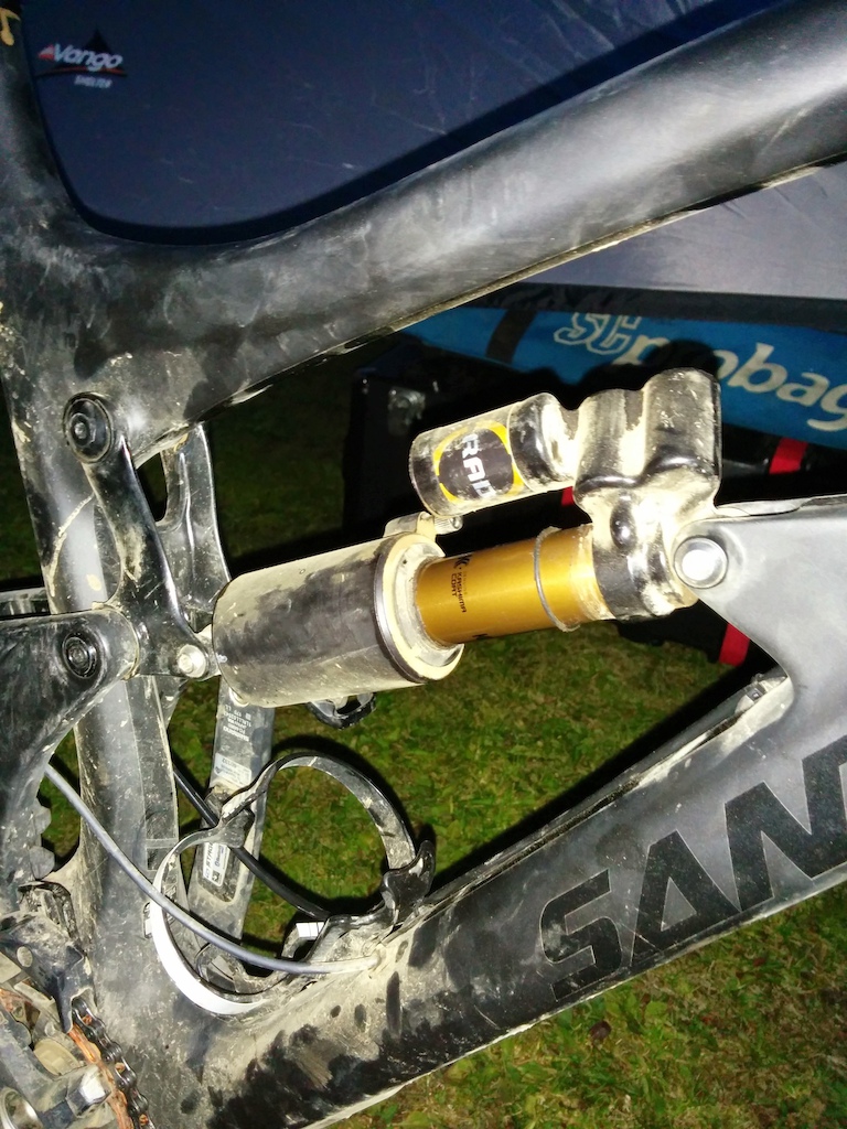 Prototype fox RAD shock fitted to a new stealth santa cruz nomad