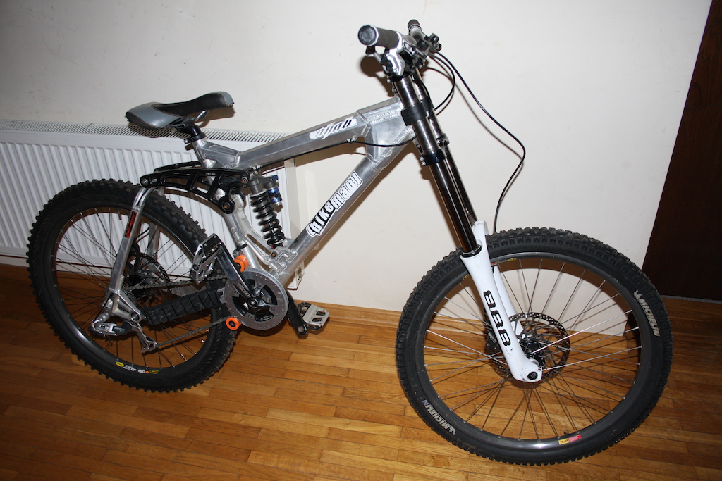 2005 Bikeman Ahab DH FS bike medium