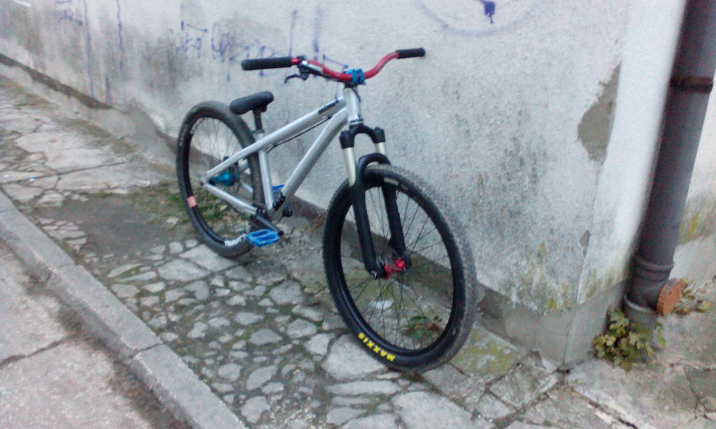Octane one Zircus RST Space Jump new bike 14/15