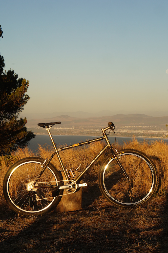 Bike chilling after climbing up the 350m high Signal Hill.