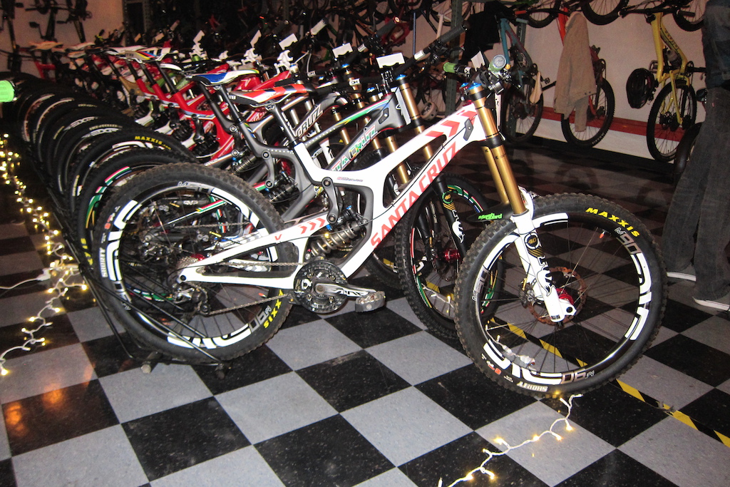 Santa Cruz Debuts New V10 at Rat Boy Celebration - Pinkbike