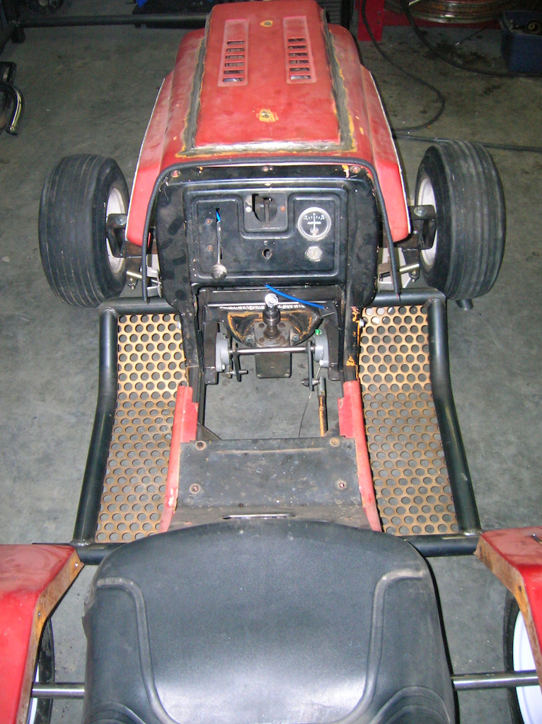 racing lawn tractor