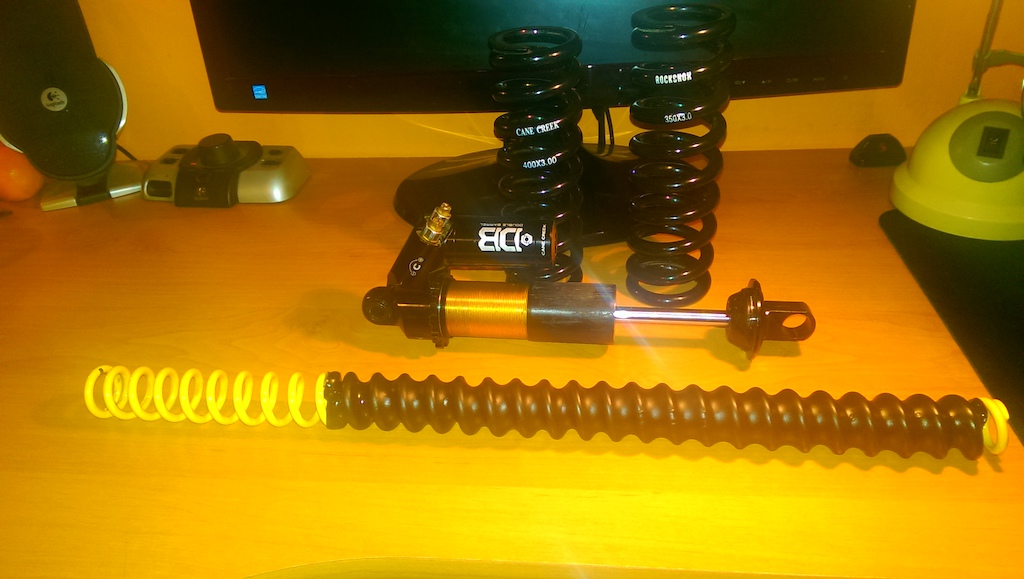 some new parts to my suspension for 2015 sezon :)
Cane Creek Double Barrel with 400x3.0 and 350x3.0 springs
yellow spring for boxxer r2c2