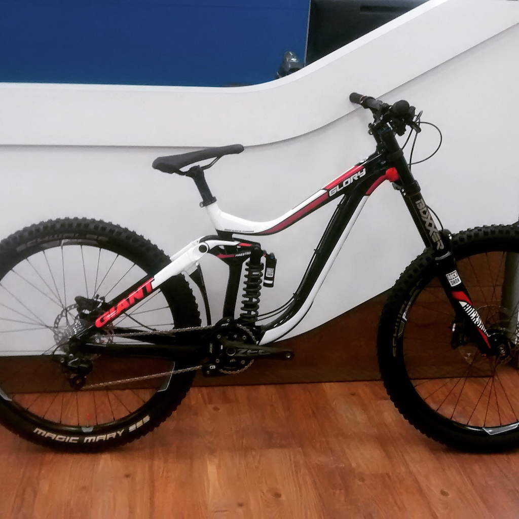 My new giant glory!!!
Glory 27.5 1 2015