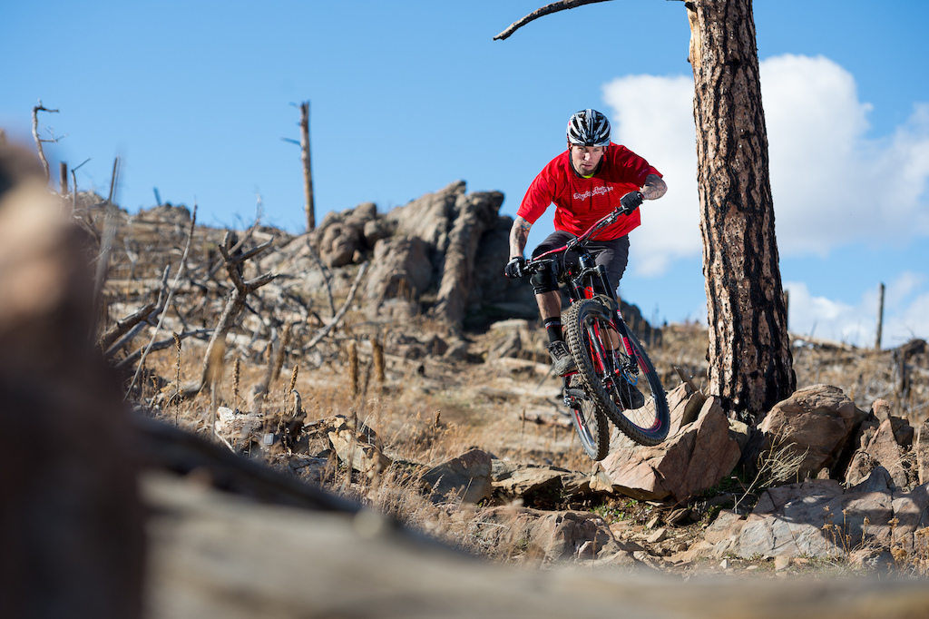 Nate Adams rides the Niner WFO 9 on the Ginny Trail at Bobcat Ridge near Fort Collins, CO